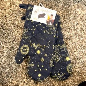 Harry Potter Oven Mitt
